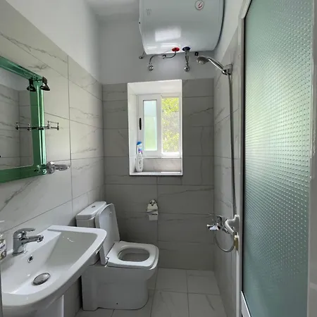 Gæstehus Eljos House