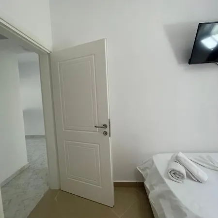 Eljos House