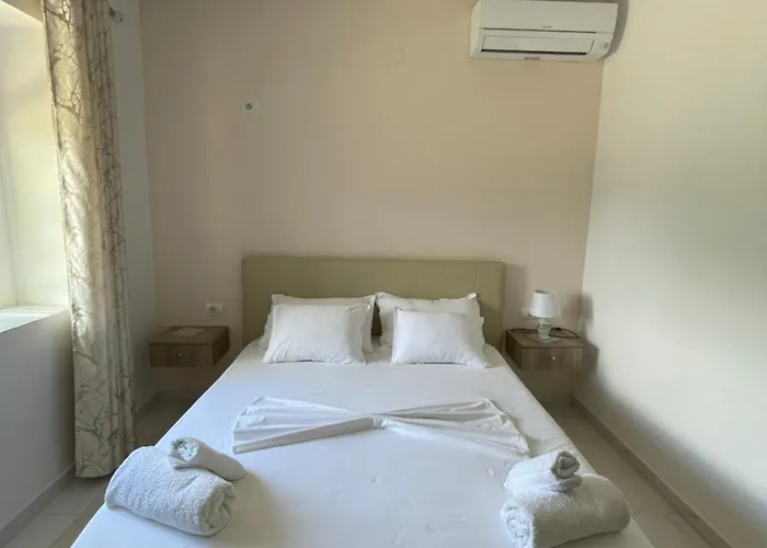 Eljos House