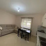 בית הארחה Eljos House Përmet