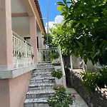 Eljos House 4*