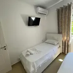 Eljos House