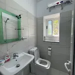 בית הארחה Eljos House Përmet