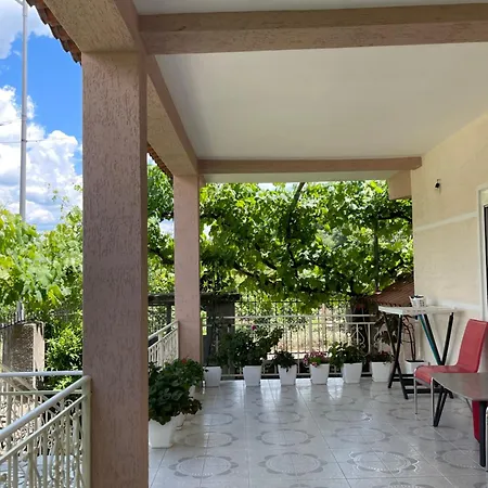 Eljos House 4* Permet