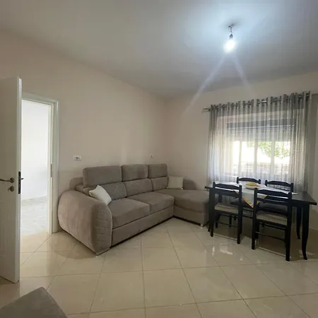 Eljos House Penzion